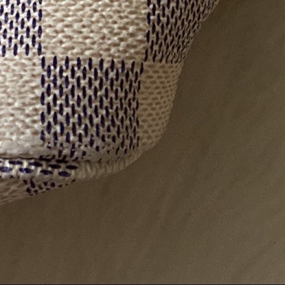 Louis Vuitton Damier Azur Neverfull MM - Picture 14 of 16